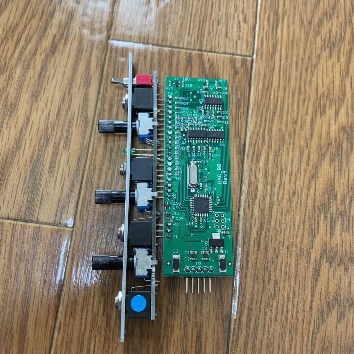 モジュラーシンセ ユーロラック 2hp RND ランダムcv ゲート