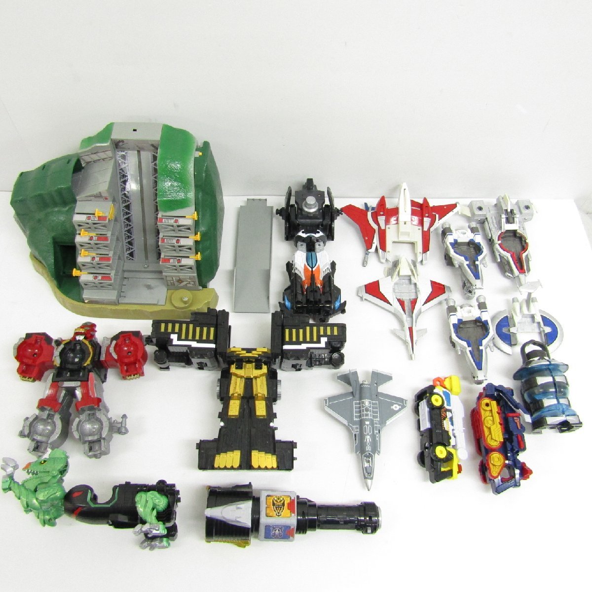 仮面ライダー 戦隊ヒーロー など 変身ベルト・ロボット・武器 その他 