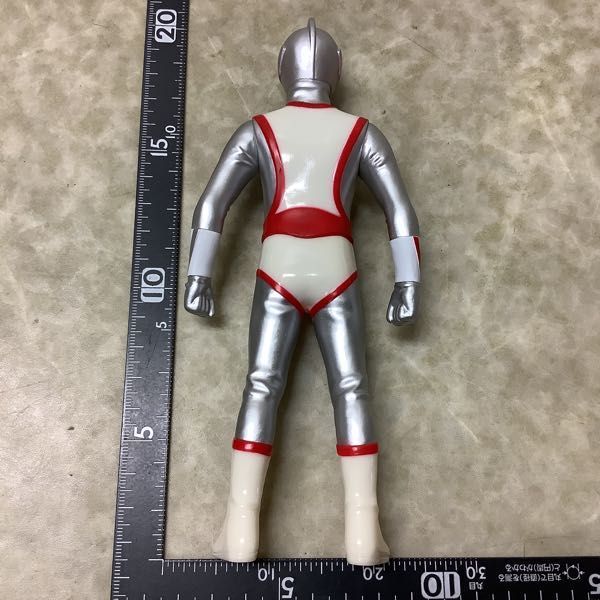 インスパイアシルバー仮面ジャイアントソフビ