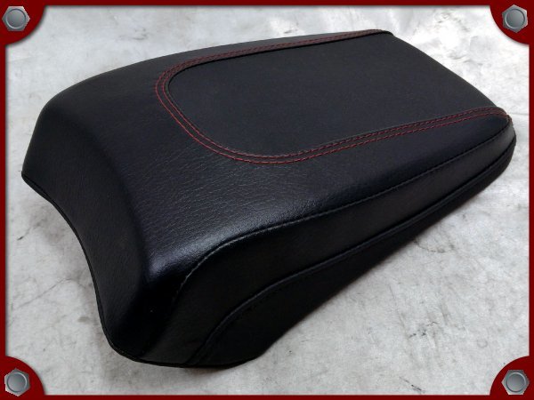 ○中古品○18-23 FXBR/S ブレイクアウト用 ハーレー純正 シート 前後セット