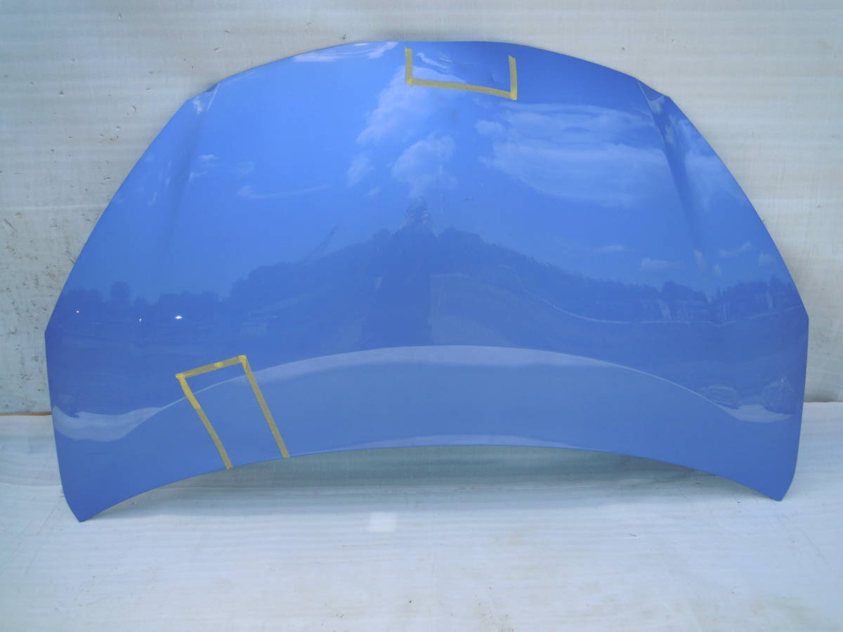 アクア DAA-NHP10 ボンネット フードパネル　53301-52330　 .