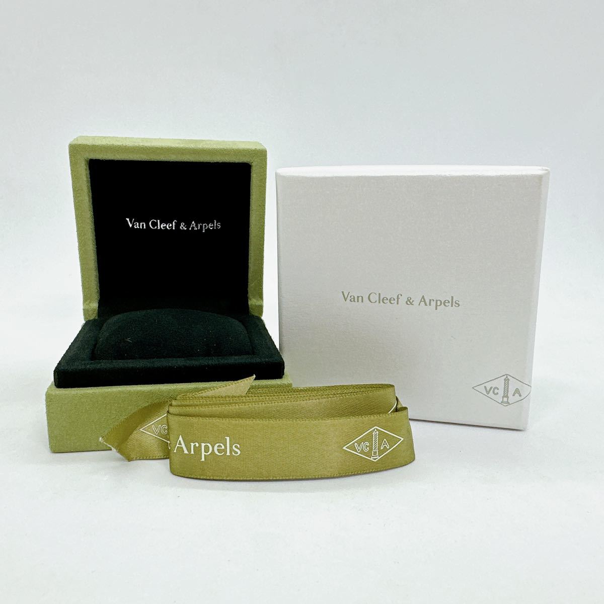 05044 ヴァンクリーフ&アーペル Van Cleef & Arpels 空箱 ケース ボックス 純正 ブレスレット