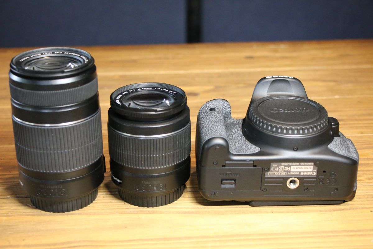 Canon キャノン ダブルズームキット EOS Kiss X6i ZOOM LENS 2個付き 1
