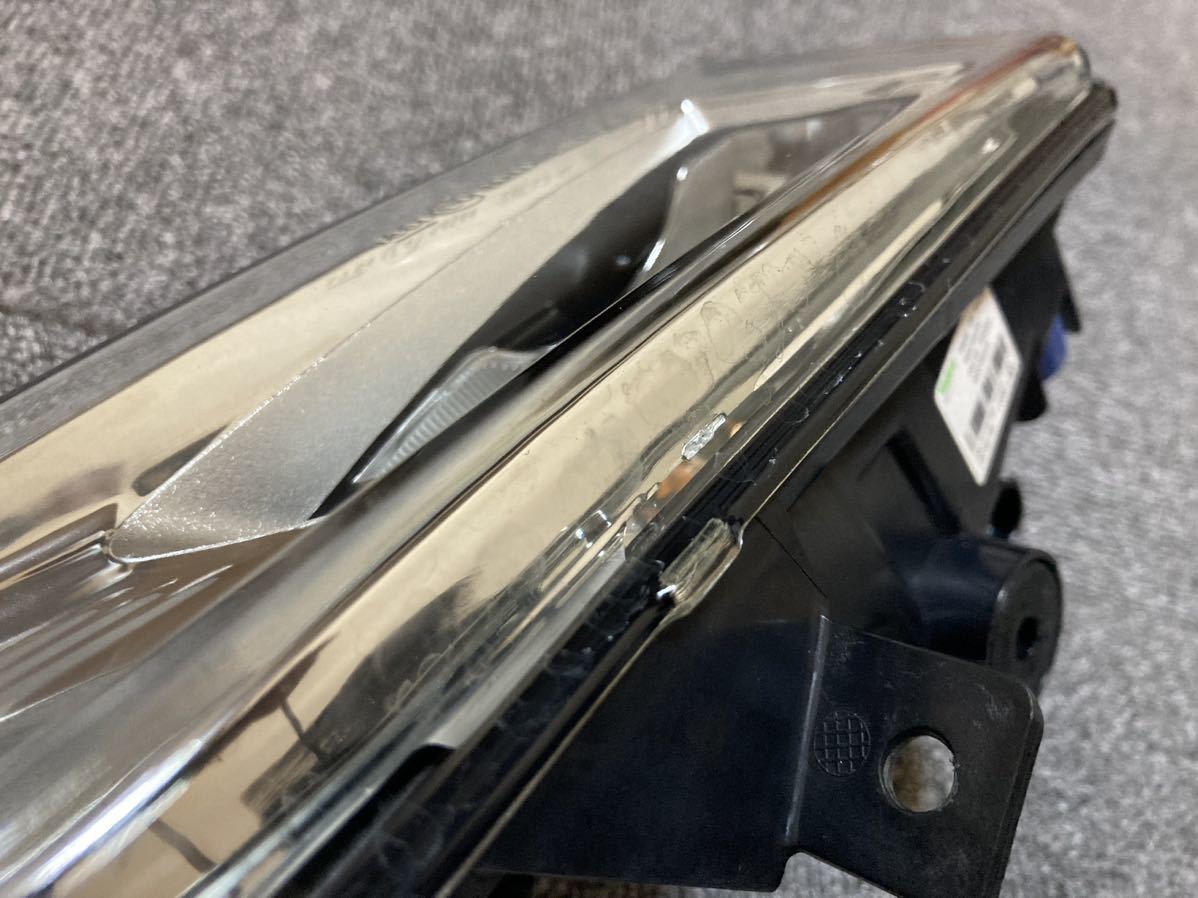 日産　T32エクストレイル　後期純正フォグランプ　左　ノート E12後期 セレナ C27 リーフ ZE1_2