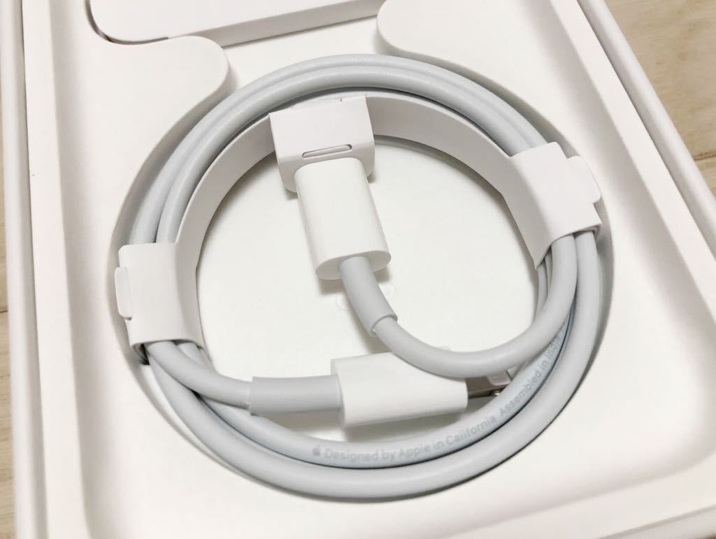 iPhone SE 空箱 ケーブル有 付属品新品未使用 - メルカリ iPhone SE