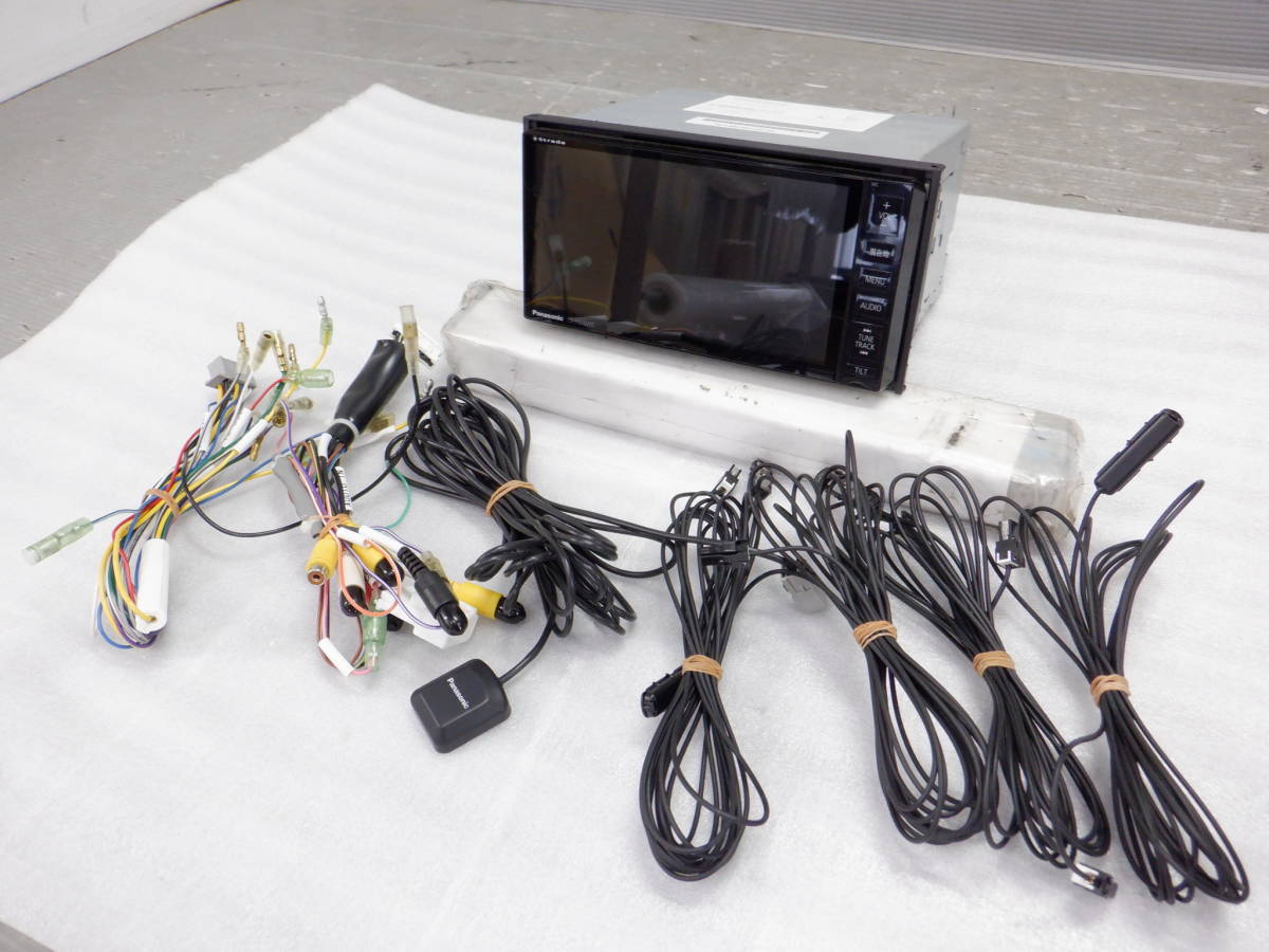 即決　パナソニック Panasonic CN-H510WD 2DIN ワイド HDDナビ 地デジ フルセグV CD/DVDビデオ 地図データ 2018年 /14【5-13588】