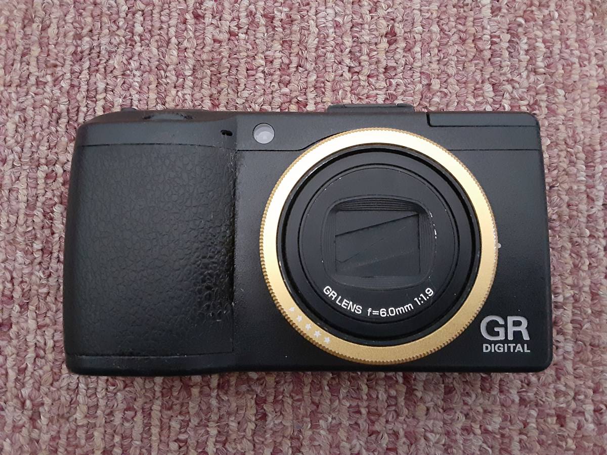 RICOH リコー　GR DIGITAL Ⅲ　デジタルカメラ　※バッテリーなし。