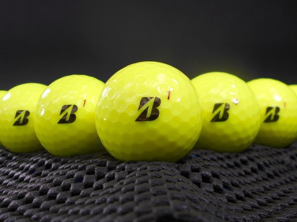 [E1E-22A] BRIDGESTONE TOUR B X Bマーク 2022年モデル イエロー 30球 ブリヂストン ロストボール