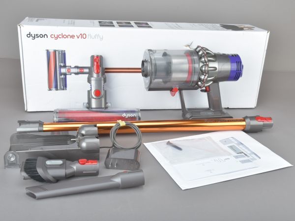 ダイソン dyson cyclone V10 Fluffy SV12 FF コードレスクリーナー 掃除機 ハンディクリーナー サイクロン式 軽量 ＃140※3604/a.e
