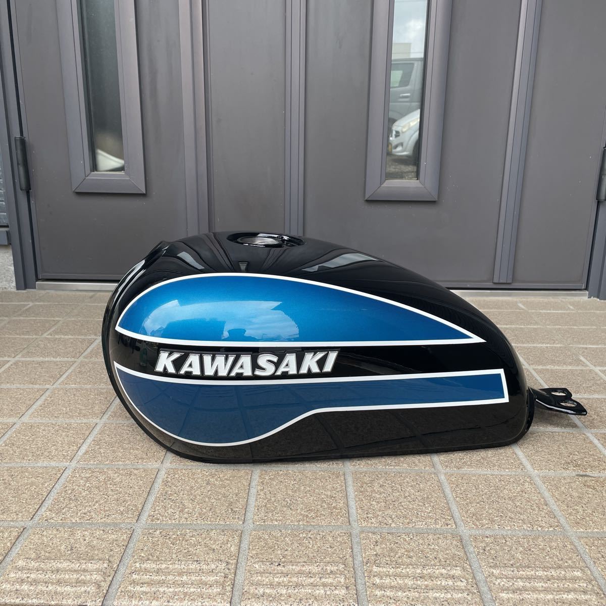 W650 カスタムタンク w400 タンク パーツ 【公式通販】