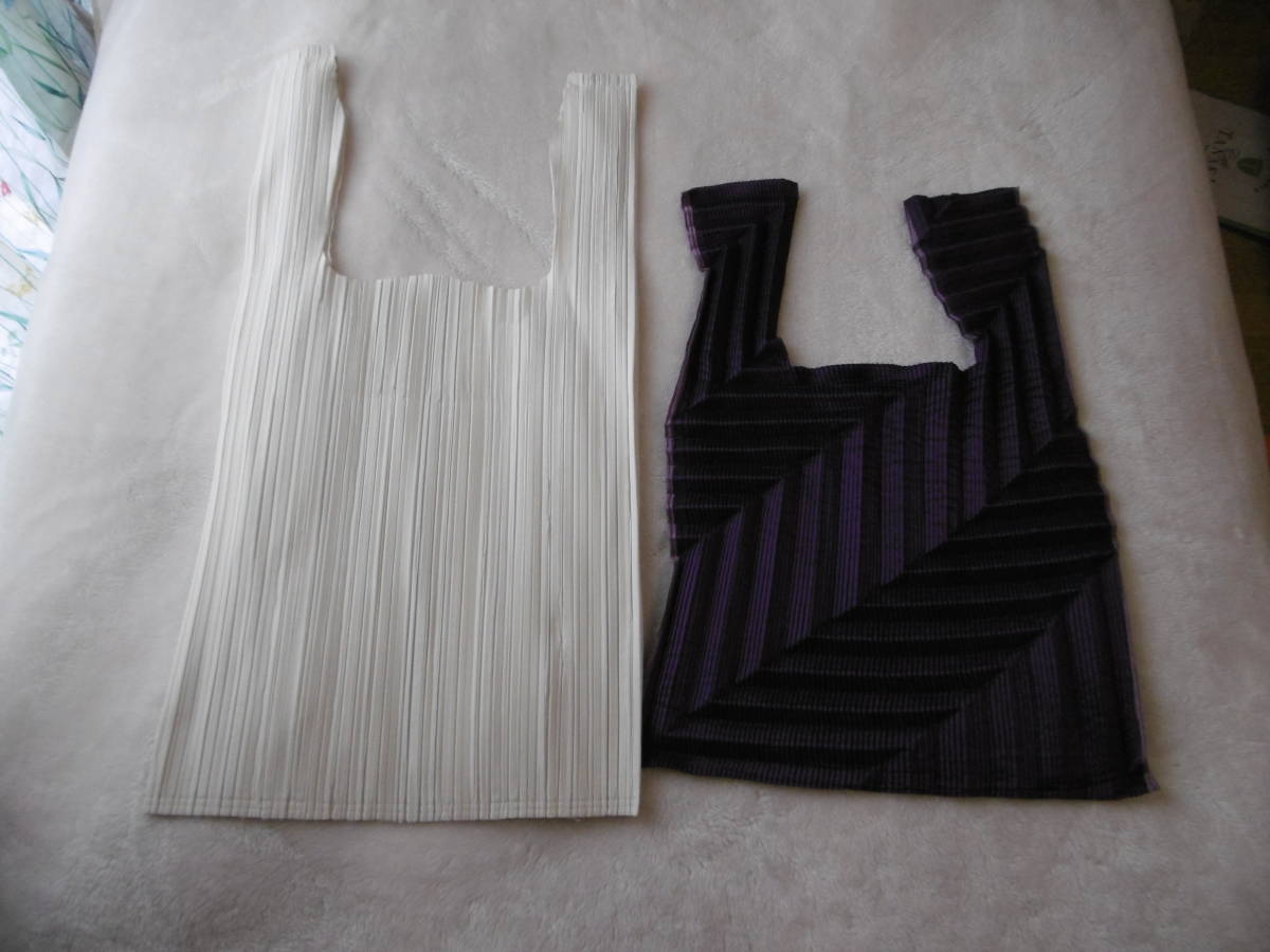 ★2　プリーツプリーズ＆イッセイミヤケ　トートバッグ　２点セット　アイボリー/パープル色　美品