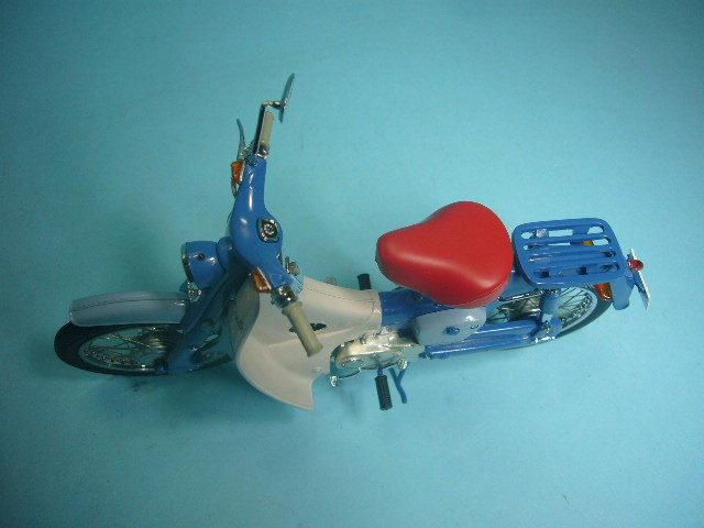 エブロ　ホンダ　スーパーカブ　１９５８　１/１０　ダイキャストモデル