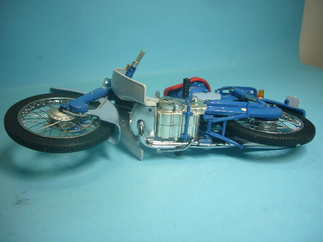 エブロ　ホンダ　スーパーカブ　１９５８　１/１０　ダイキャストモデル