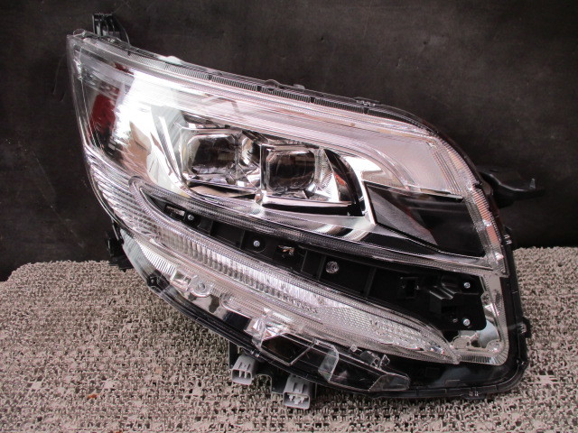 ノア 80系 後期 純正 LED ヘッドライト 右 ZRR80 ZRR85 ZWR80 訳あり