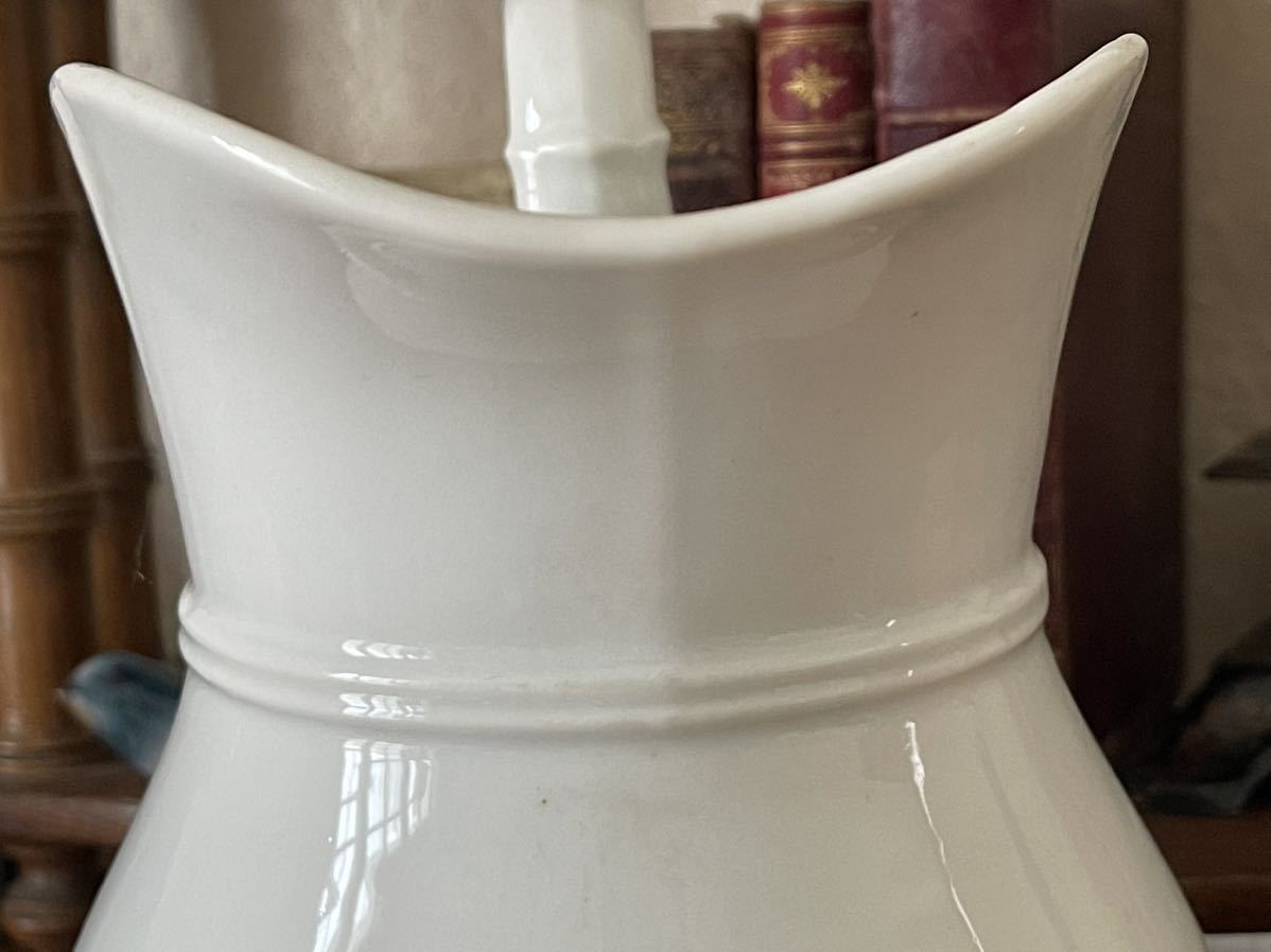 フランスアンティーク白磁のピシェ フランスアンティーク白磁のピシェ