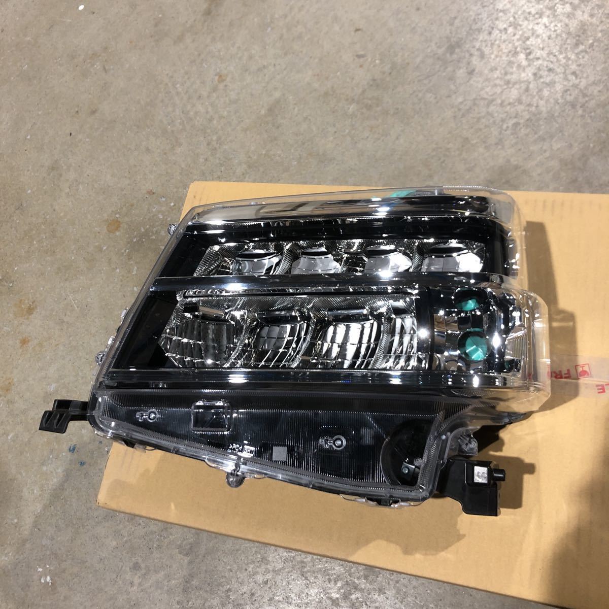 ダイハツ純正 S700V S710V アトレー LED ヘッドライト ヘッドランプ 左 