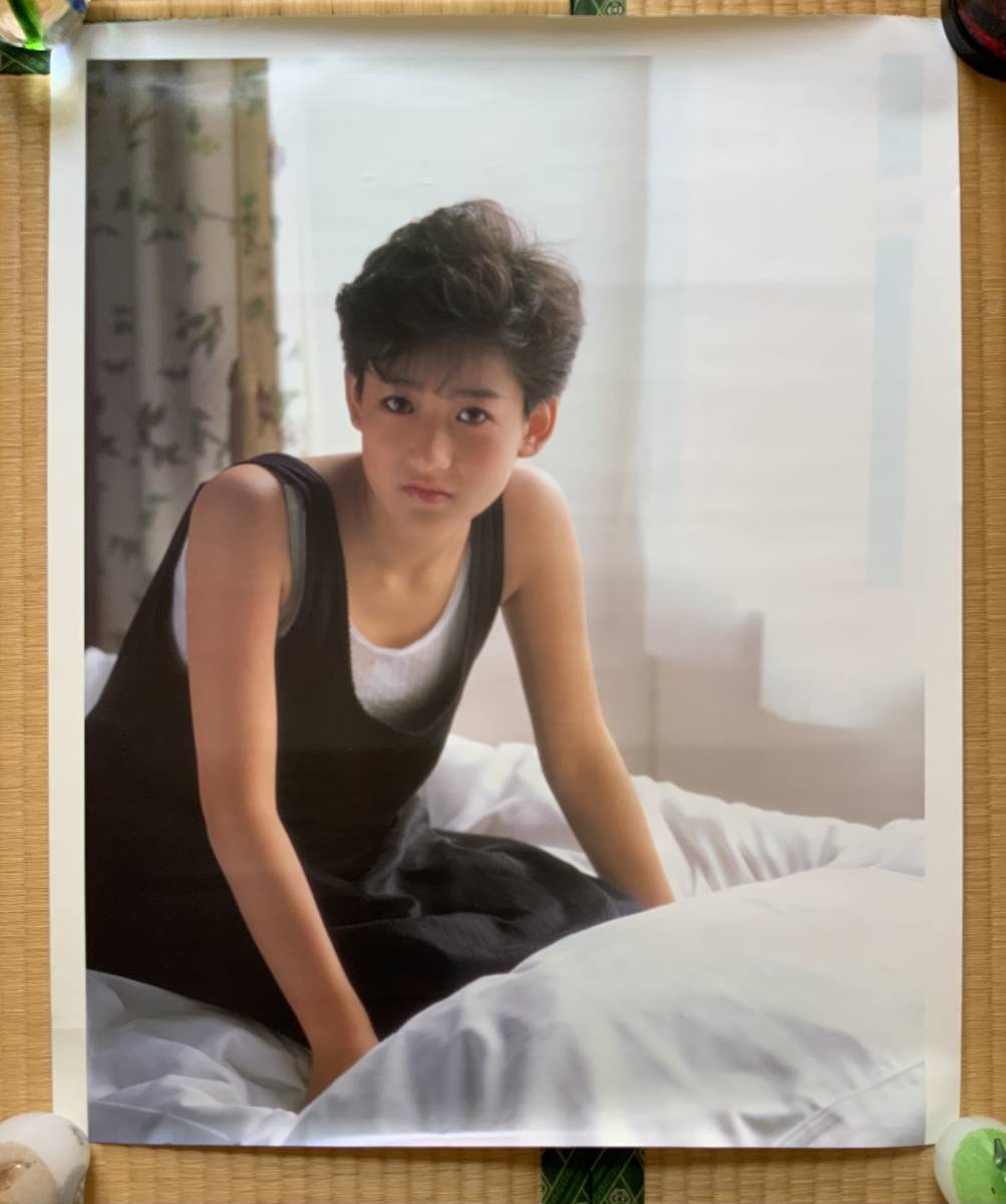 岡田有希子さん　1986年　カレンダー 1986年 岡田有希子 1600岡田有希子カレンダー ☆岡田有希子86年4月頃