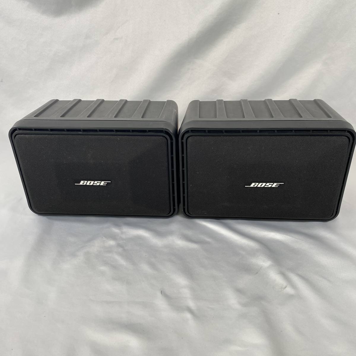 BOSE 吊り下げスピーカー (ペア)101MM 6Ω 150W ボーズ BOSE ボーズ 101MM 連番ペアスピーカー 天吊 ブラケット付き/管理番号
