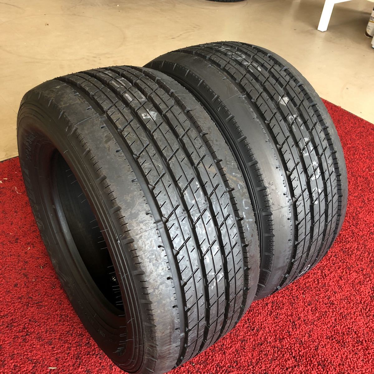 225/50R12.5 DUNLOP 2017年式 2本:10000円(タイヤ)｜売買された 