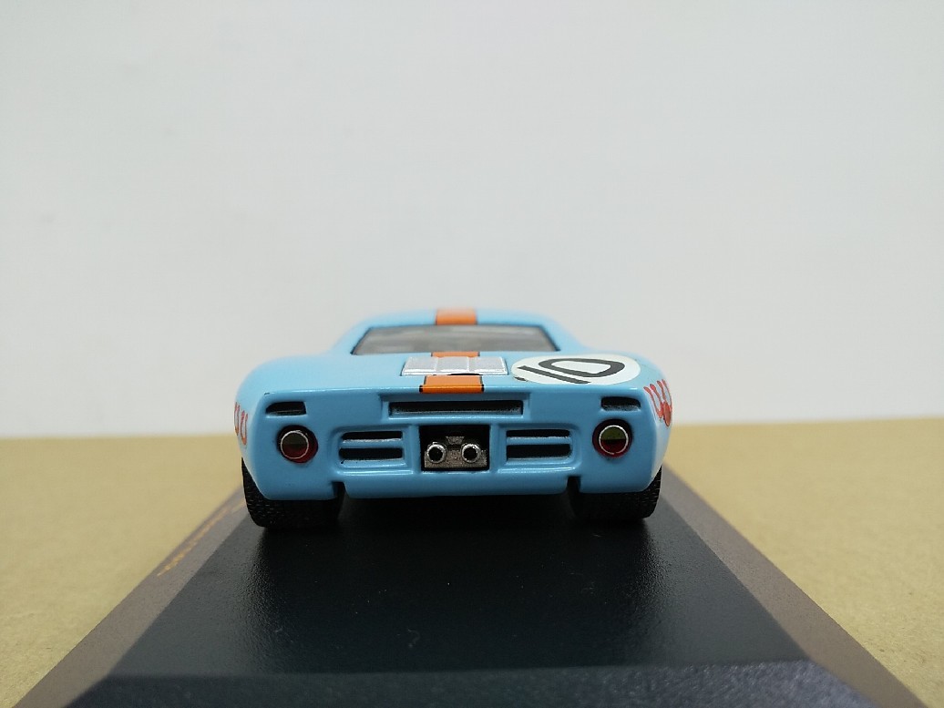 □ ixo modelsイクソ LMC026 1/43 FORD GT40 Gulf #10 P.Hawkinks-D