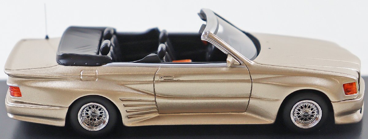 Mercedes 500 SEC KOENIG Specials Cabrio 1985 – NEO 46570 – Échelle 1/43 – Beige