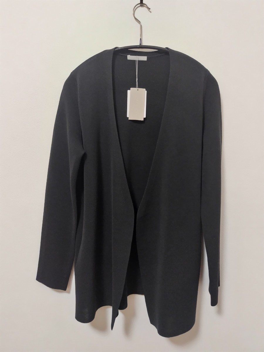 セオリーリュクスカーディガン　Mサイズ　41000円購入　未使用品　タグ付き