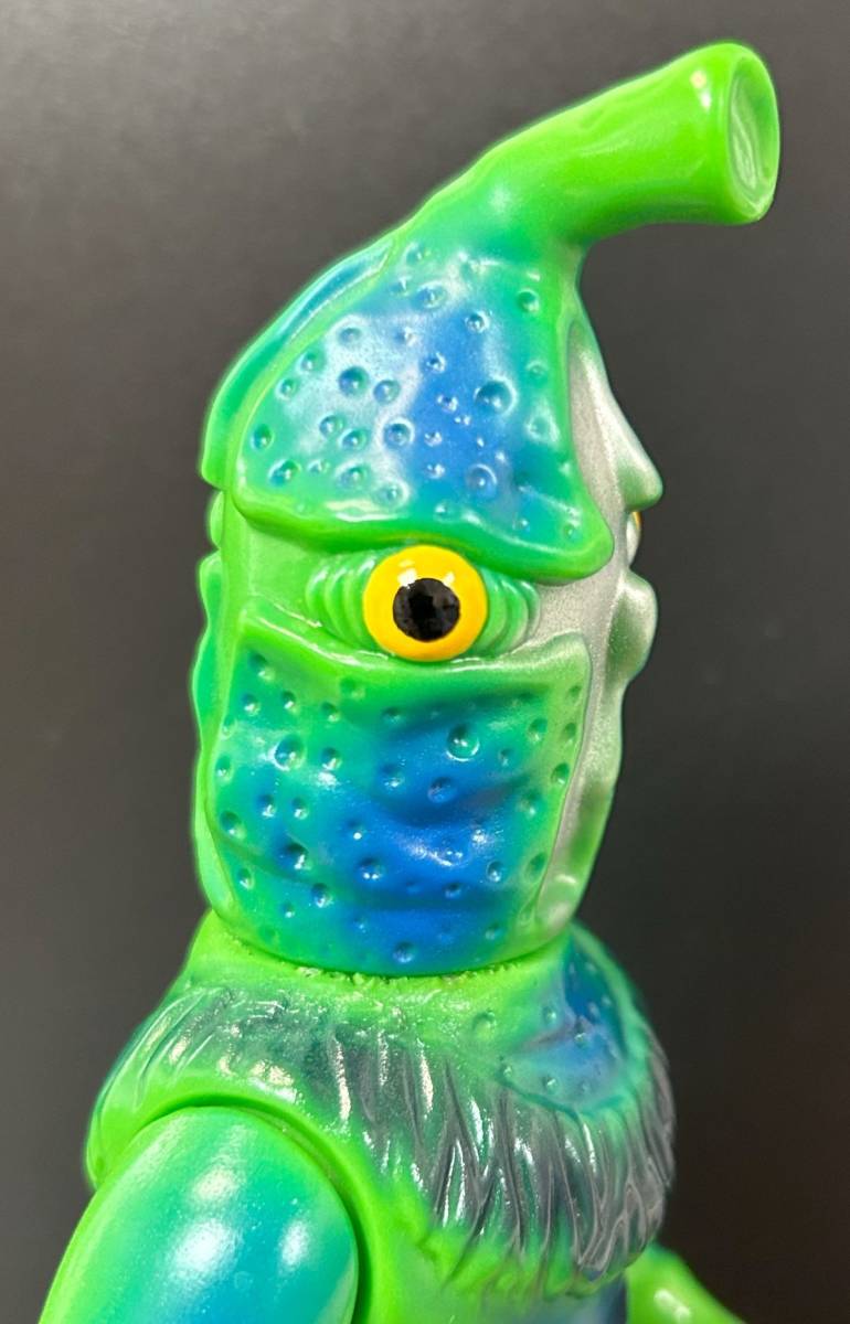 マーミット Marmit ケムール人 グリーン（※ 多少の歪み、足裏吹付け