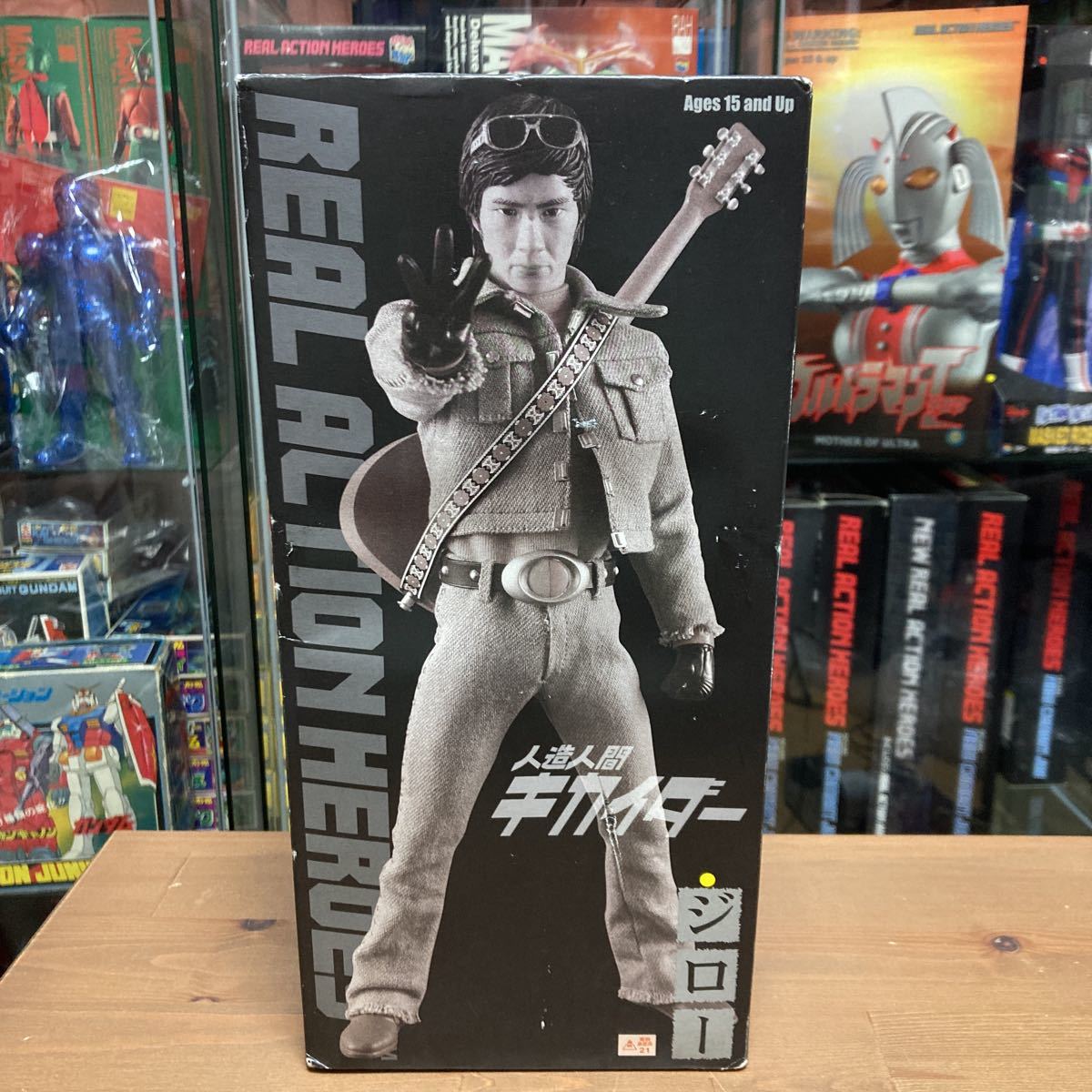 ccoo メディコムトイ リアルアクションヒーローズ RAH 1/6スケール