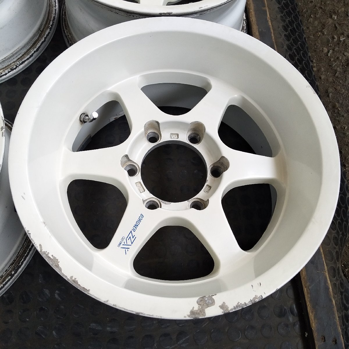 管理番号：S5-213【4本価格】【16×8J 6x139.7 ET±0 ハブ110】ENKEI