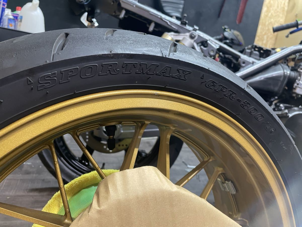 z900rs用50th純正ホイール 前後セット z900rs用50th純正ホイール