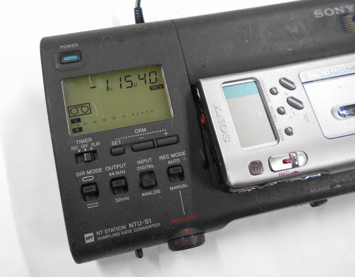 現状品 SONY NT-2 デジタルマイクロレコーダー ケース付 デジタル