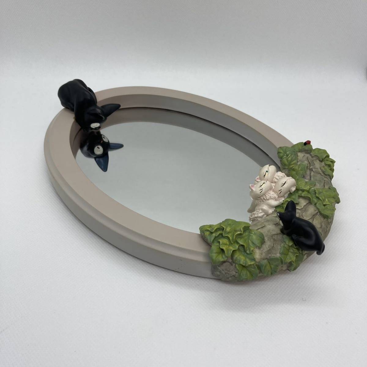 スタジオジブリ 魔女の宅急便 ジジの壁掛けミラーコレクション