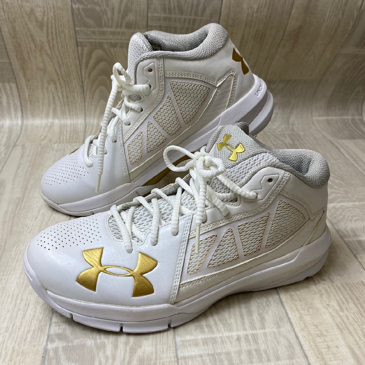 USED UNDER ARMOUR UA NIHON 2 1289129-103 WHT/WHT/MGD アンダー 