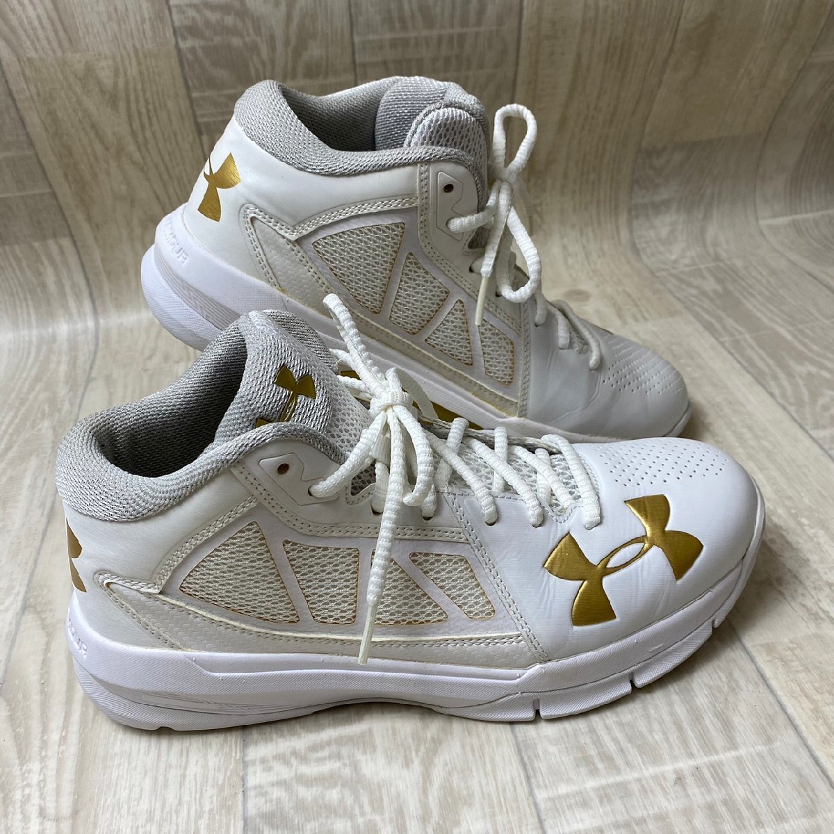 USED UNDER ARMOUR UA NIHON 2 1289129-103 WHT/WHT/MGD アンダー 