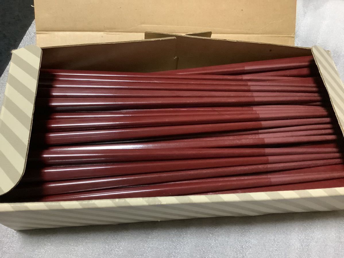  リユース品 匿名配送 業務用 リユース箸 22cm 四角 先端部滑り止め加工 エンジ 50膳 耐熱 軽量 転がらない 食洗機対応 エコ箸(その他)｜売買されたオークション情報、yahooの商品情報をアーカ 箸