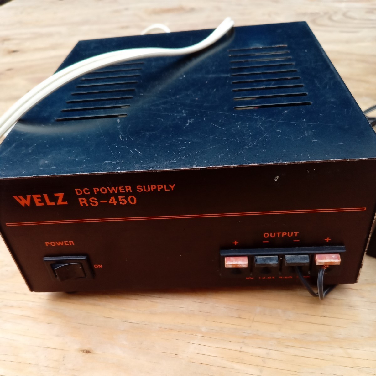 安定化電源　WELZ 13.8V 3.6A MAX4.2A RS-450 中古品_2