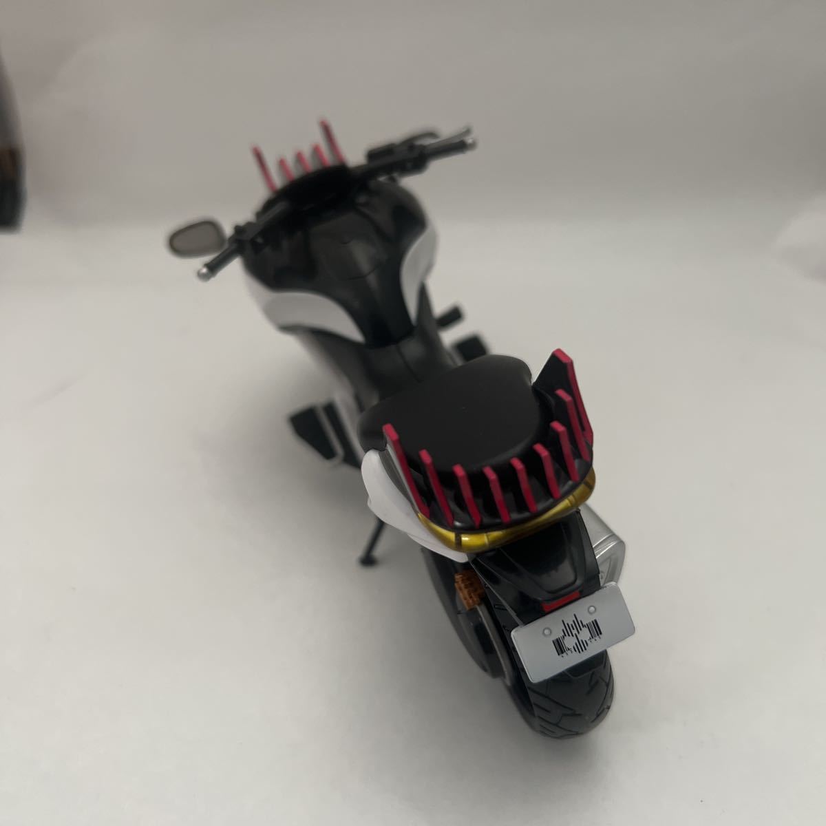 真骨頂 フィギュアーツ 仮面ライダーディケイド＆バイクセットの入札 