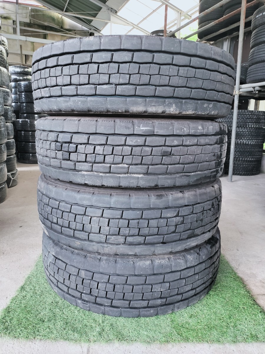 A197 DUNLOP DECTES SP680 265/60R22.5 143/140J 4本セット　三本2021年製　一本2022年製