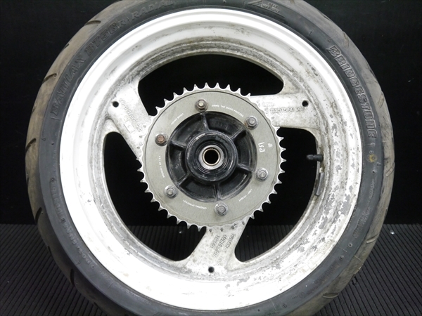 【数量限定，格安】 R52114 FZR1000 3GM 3代目より 純正 リア 後ろ ホイールASSY 5.50-17 スプロケ ハブ付き FZ750 YZF1000R FZR750 YZF750SP