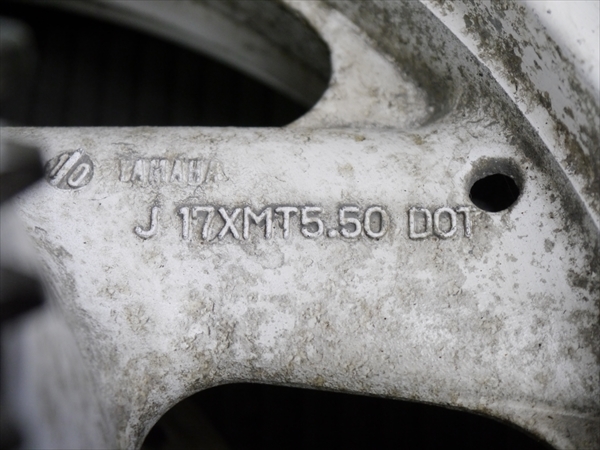 【数量限定，格安】 R52114 FZR1000 3GM 3代目より 純正 リア 後ろ ホイールASSY 5.50-17 スプロケ ハブ付き FZ750 YZF1000R FZR750 YZF750SP
