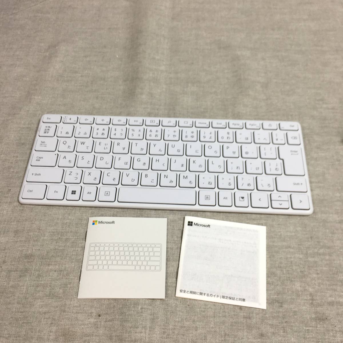 マイクロソフト デザイナー コンパクト キーボード 21Y-00049 