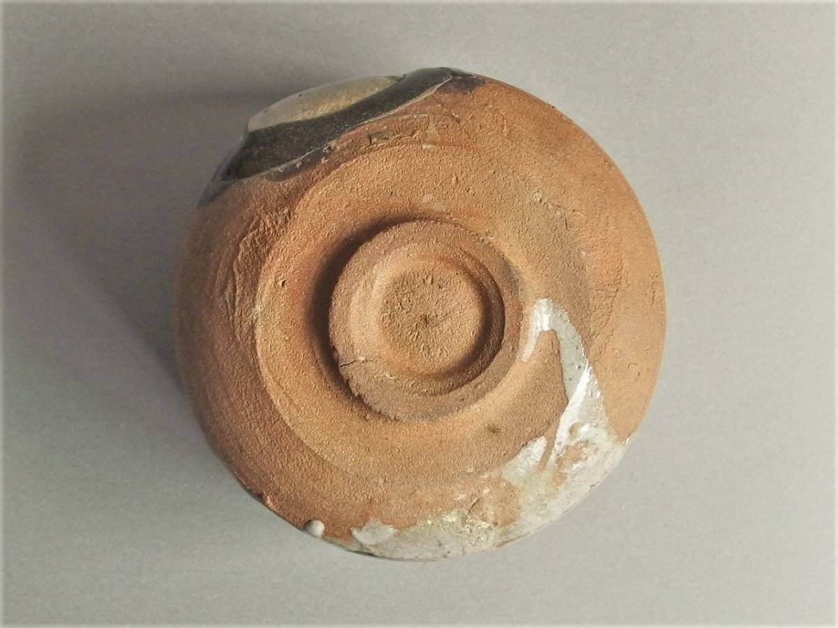 ◎野遊6 珍品の皮鯨絵唐津半筒呼継茶碗 藤の川内窯 桃山～江戸時代