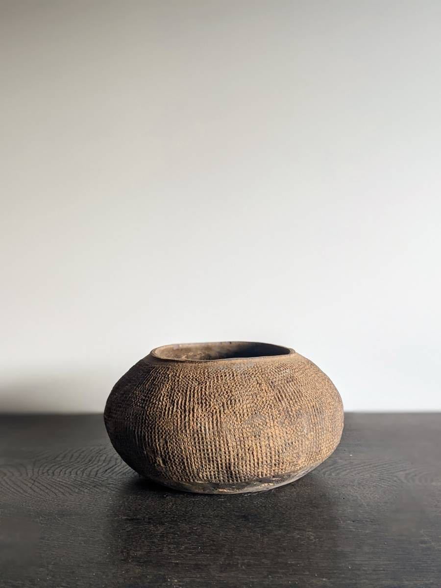 灰陶　布目文　壺　中国　春秋戦国期