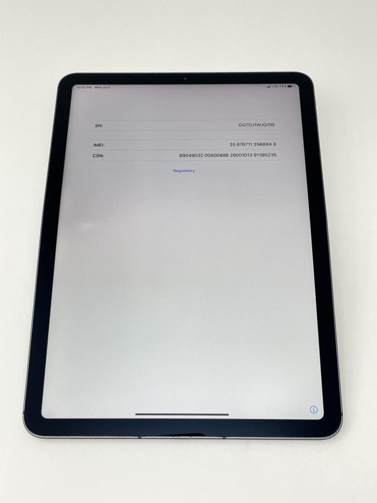 K137【ジャンク品】 iPad Air 第4世代 256GB au スペースグレイ