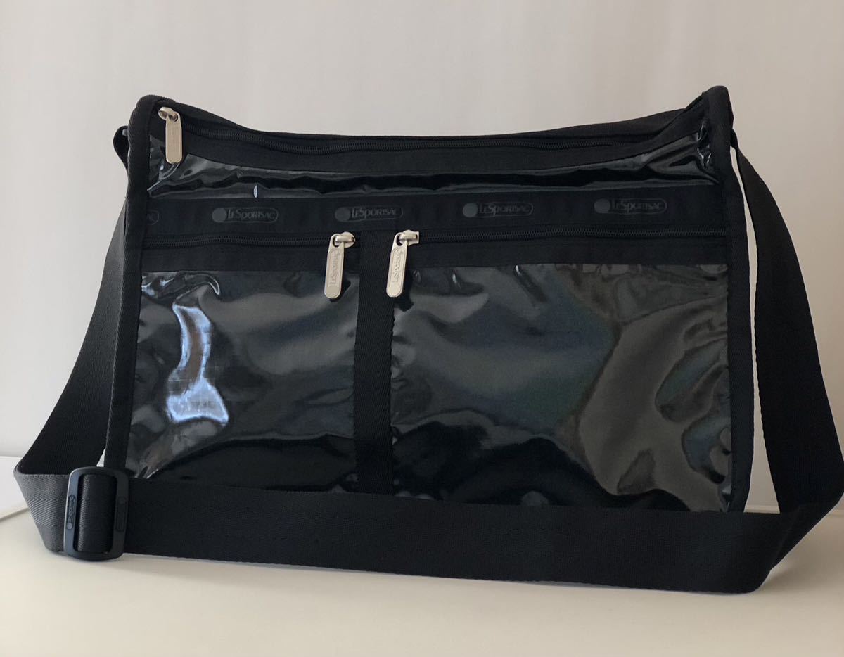 レスポートサック LeSportsac ショルダーバッグ おまけつき　ショルダー　DELUXE EVERYDAY BAG ポーチ　ブラック　ラメ