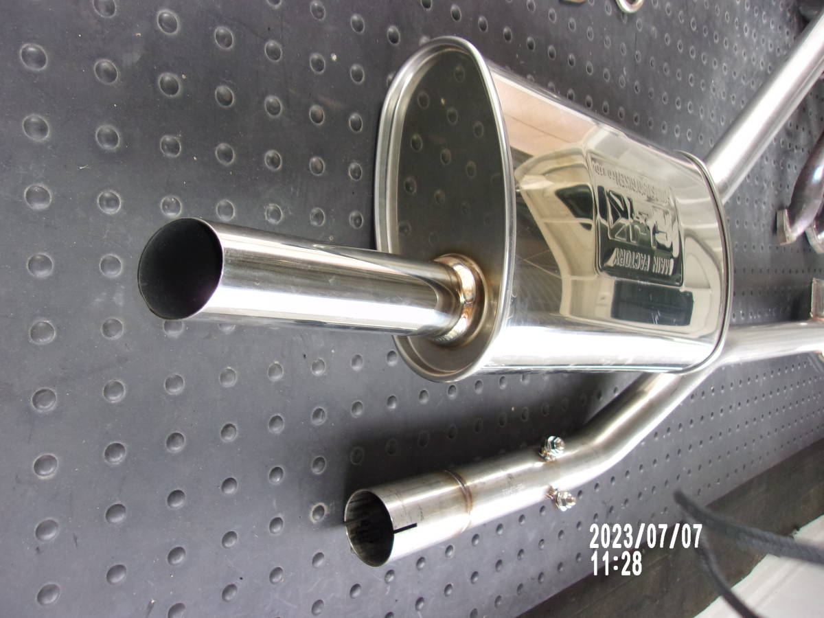 ☆510ブル━バ━ド用フジツボマフラー中古ジャンク品☆ フジツボ