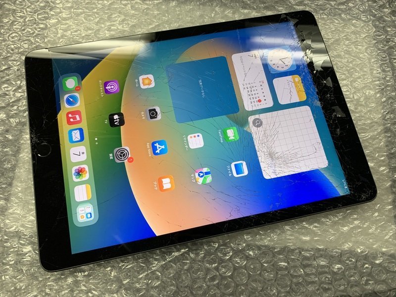 DM356 SIMフリー iPad 第7世代 Wi-Fi+Cellular A2198 スペースグレイ
