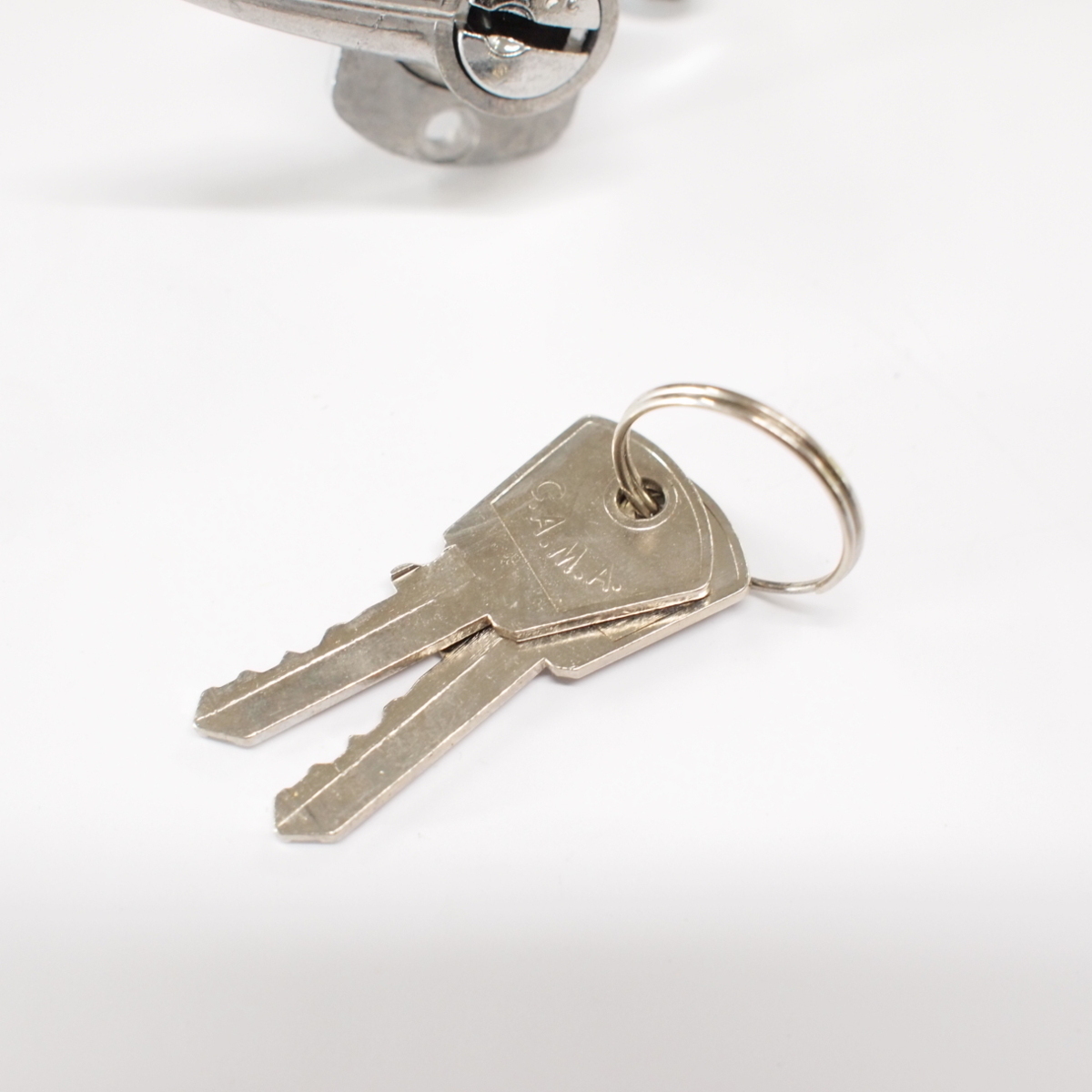 Scootopia Lambretta Series 2 C.A.M.A. Toolbox Lock & Keys ランブレッタ 2型 ツールボックスロック Scootopia Lambretta Series Unit Guide Paul's