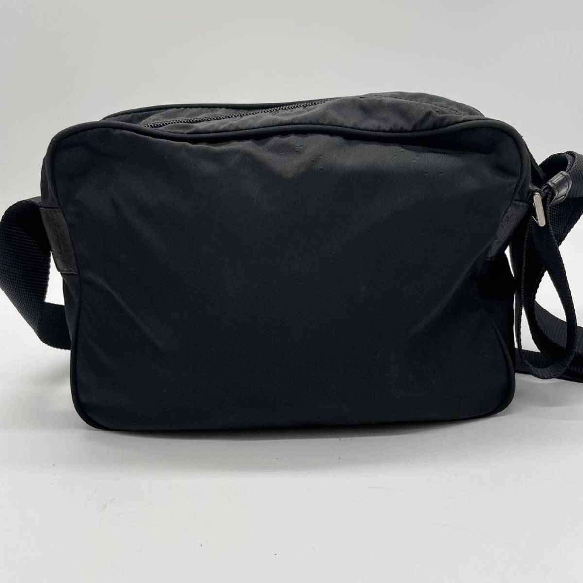1円【人気モデル！】プラダ PRADA ショルダーバッグ カメラバッグ