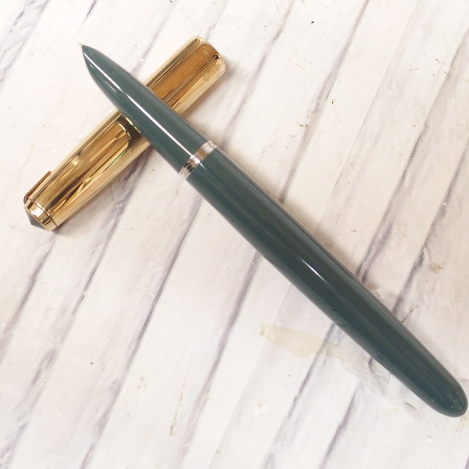 パーカー51 コレクション | 象徴的な筆記具 パーカー 51 Parker 万年筆